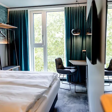 Hotel One 3*