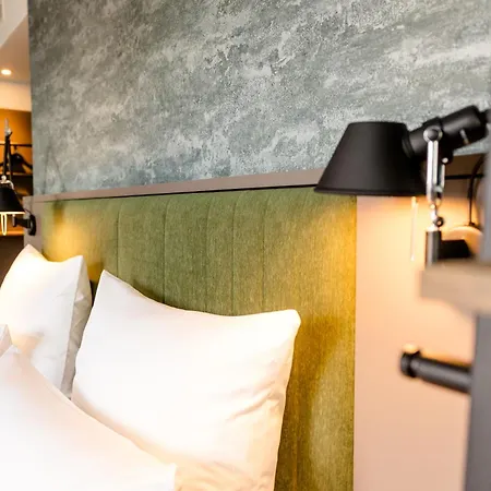 Hotel One
