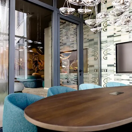 Hotel One